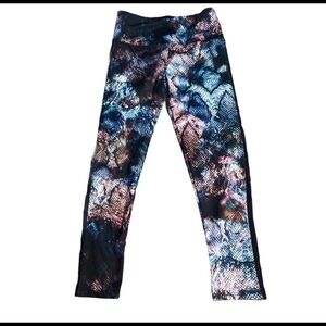 Strut-This Yoga Legging